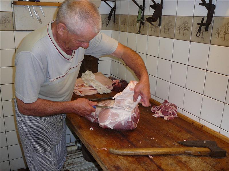 P1030366 (Custom).JPG